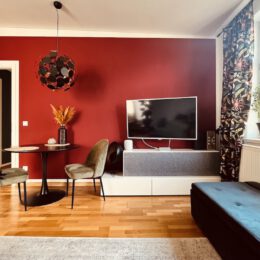 Wohnzimmer Wandgestaltung in rot
